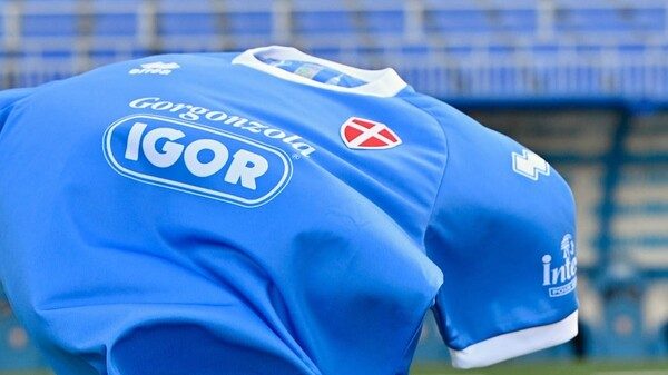 Novara calcio nuova maglia