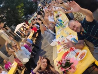 cena tavolata piazza bustogarolfo