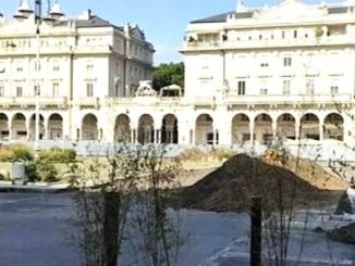Novara piazza Martiri desertificata