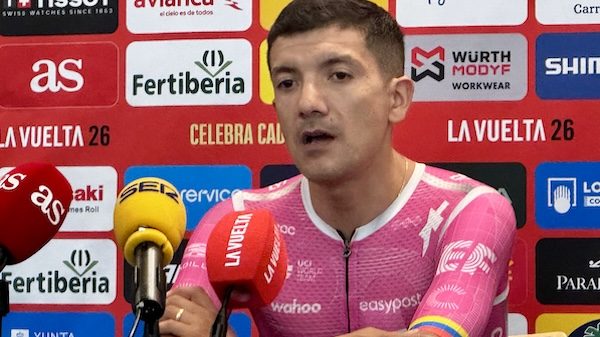 Vuelta favoriti Carapaz Pogacar