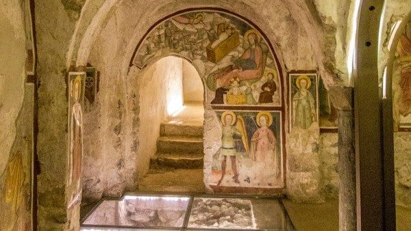 cripta sacro monte ferragosto