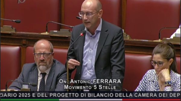 ferrara montecitorio varese neofascisti