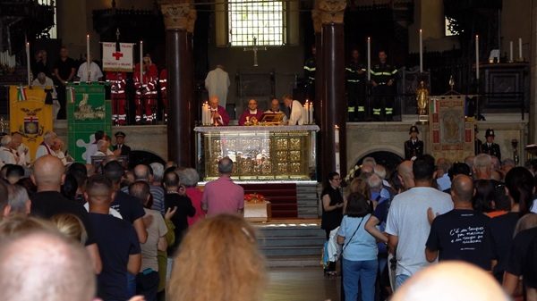 milano funerali don mazzi