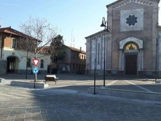 busto garolfo piazza chiesa