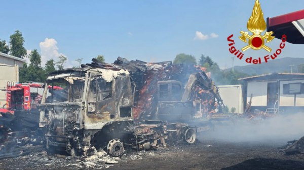 incendio azienda agricola bardello