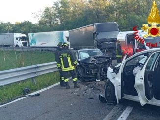 incidente raccordo autostrada cavaria