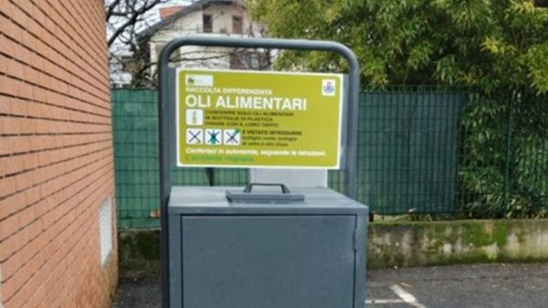 olio esausto contenitore raccolta rifiuti