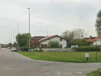 robecchettoconinduno via degasperi militeignoto