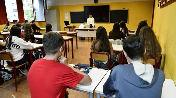 saronno scuole forza italia