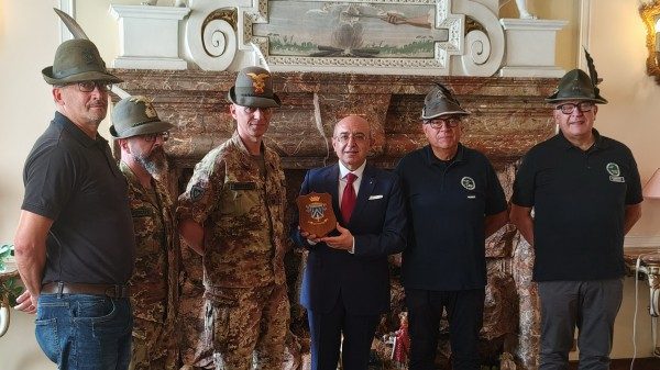 varese colonnello alpini prefettura