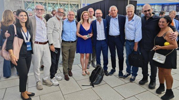 5 stelle nova varese
