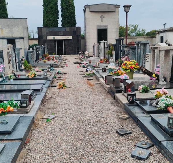 turbigo cimitero raid vandali 