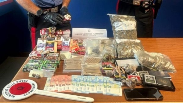 Arsago arresto droga carabinieri