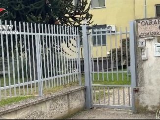 Cameri truffa finto carabinieri