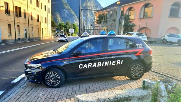 Gravellona minori violenti arrestati