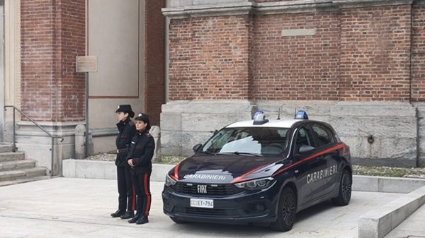 legnano carabinieri piazza sanmagno