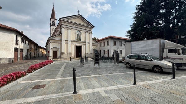 Ferno nuova piazza inaugurazione