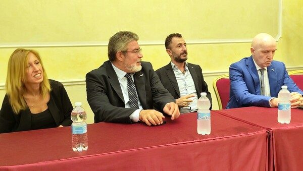 Novara Vannacci elezioni Nastri