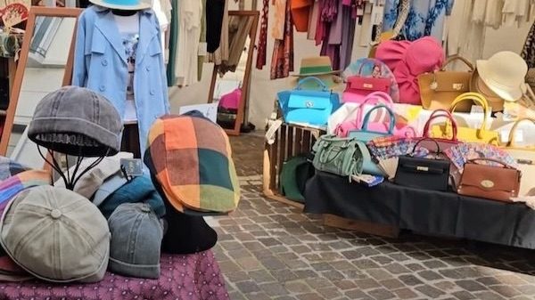 Gallarate mercatini via Manzoni
