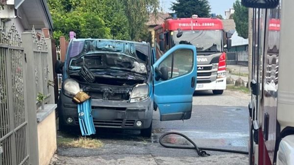 busto incendio furgone