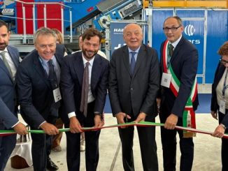 Novara impianto riciclo rifiuti tessili Igers