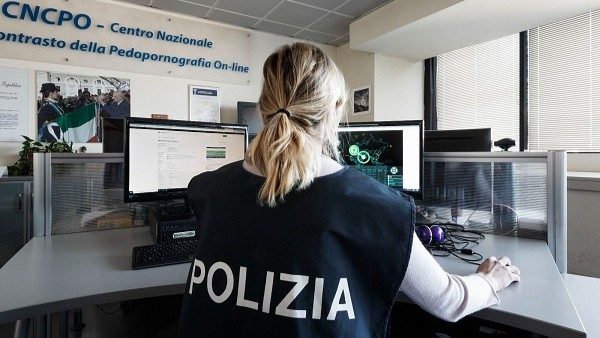 Novara pedopornografia arresto Pavia