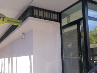 Saronno poste chiuse ladri