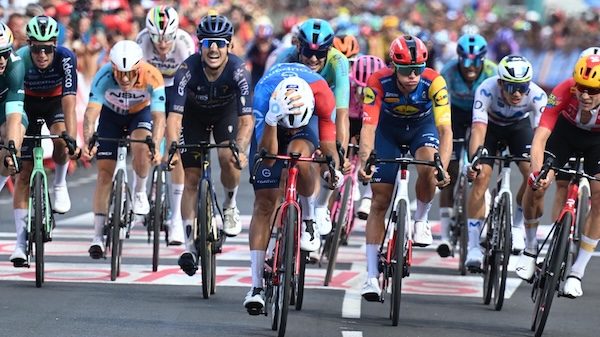 Vuelta Tronchon vittoria Elche