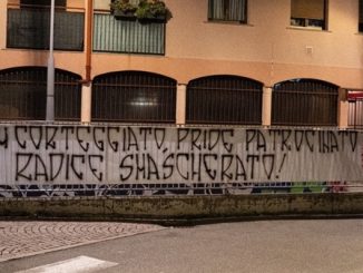 legnano pride striscioni destra