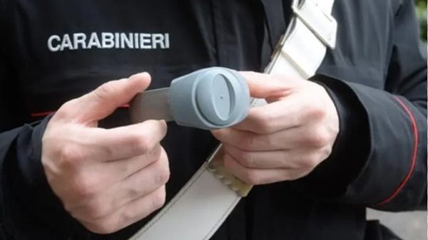 braccialetto elettronico carabinieri