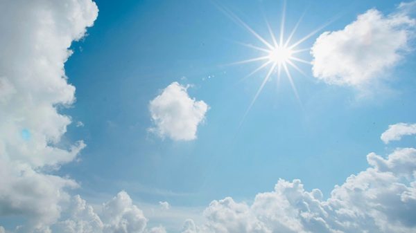 cielo sereno nubi termometro