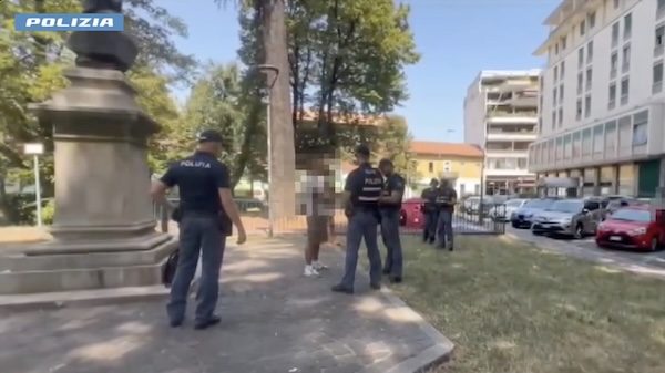 Gallarate controlli polizia di stato
