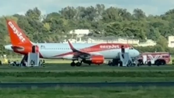 malpensa fiamme aereo easyjet