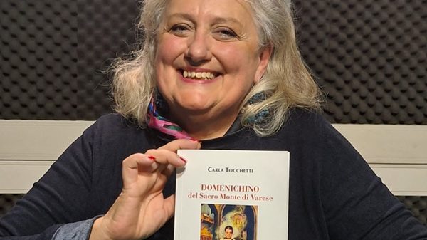 oltrona domenichino libro tocchetti 01
