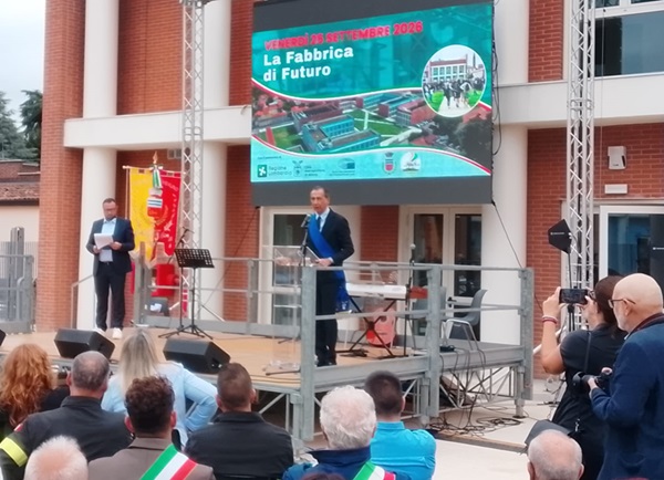 inveruno scuole piazza inaugurazione 