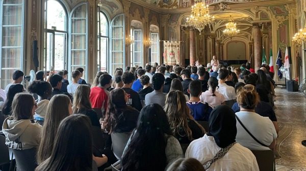 varese comune costituzione diciottenni