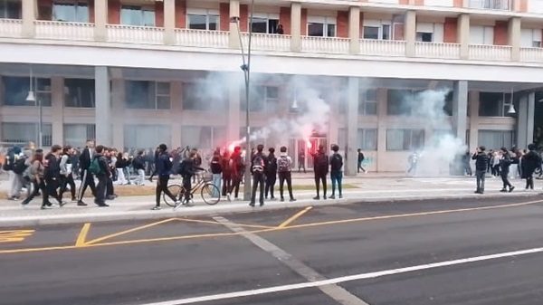 legnano studenti manifestazione protesta