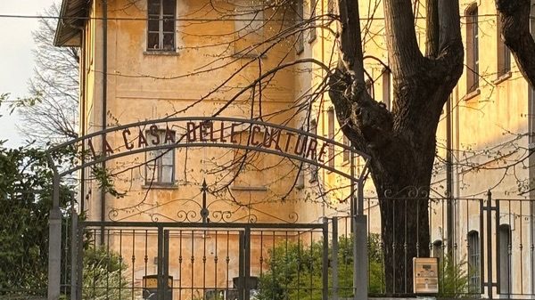 Besnate casa culture FdI