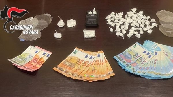Novara droga Carabinieri arresti