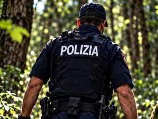 Como poliziotto accoltellato boschi