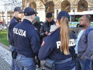 Novara controlli polizia stazione