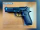 Gallarate poliziotto finta pistola