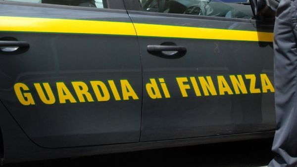 Verbania finti poveri milionari