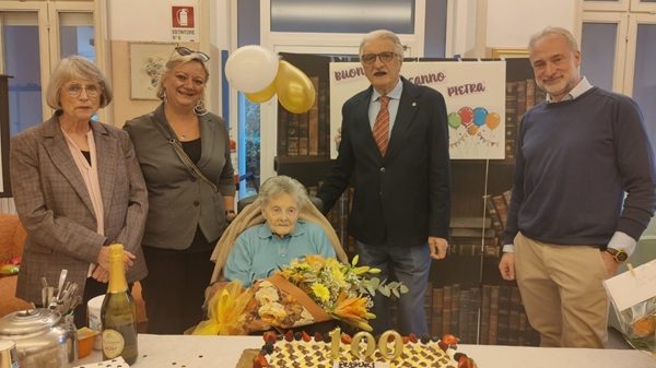 somma 100 anni pietra lentini