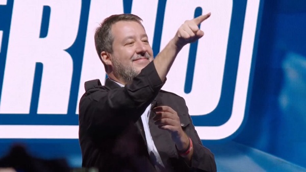 milano congresso lega salvini vince