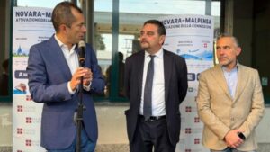 Novara Malpensa treno collegamento
