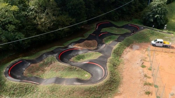 cuasso pista pump track