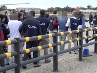 malpensa rimpatrio clandestini