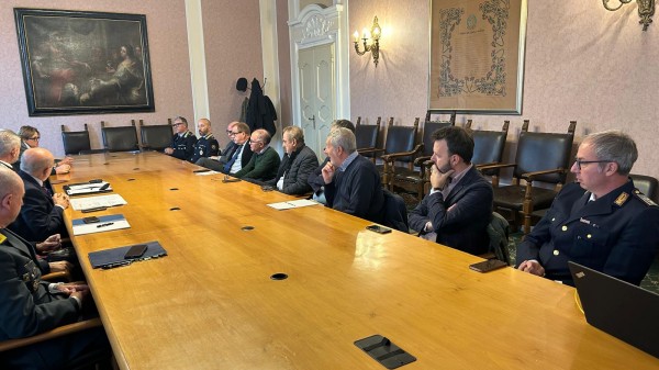 manifestazioni studenti controlli varesotto