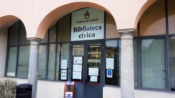 orario continuato biblioteca varese